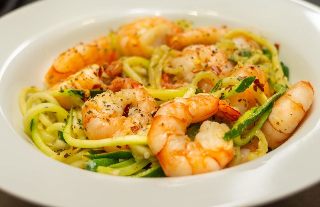 Keto Shrimp Scampi Zoodles - KetoHealing